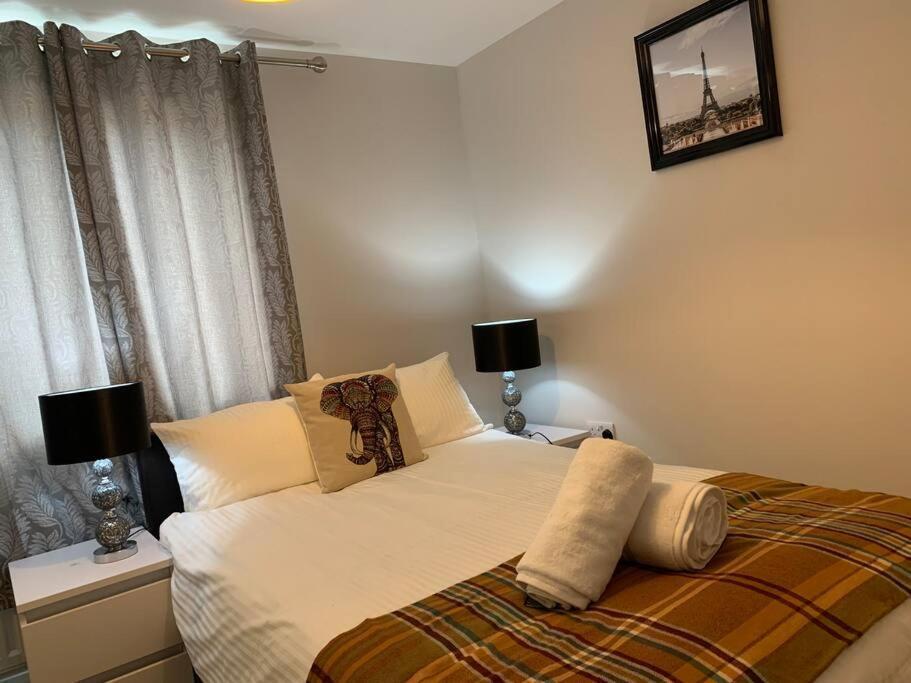 Aqua Dreams - Serviced Luxury Modern Belfast City Centre 2 Bed Apartment Exterior foto