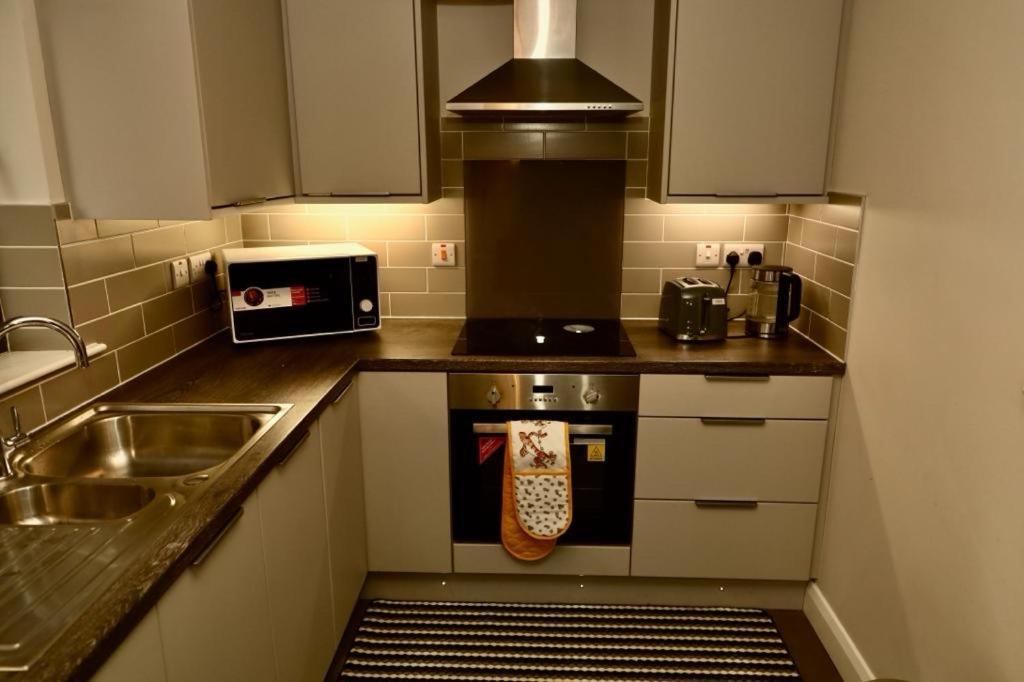 Aqua Dreams - Serviced Luxury Modern Belfast City Centre 2 Bed Apartment Exterior foto